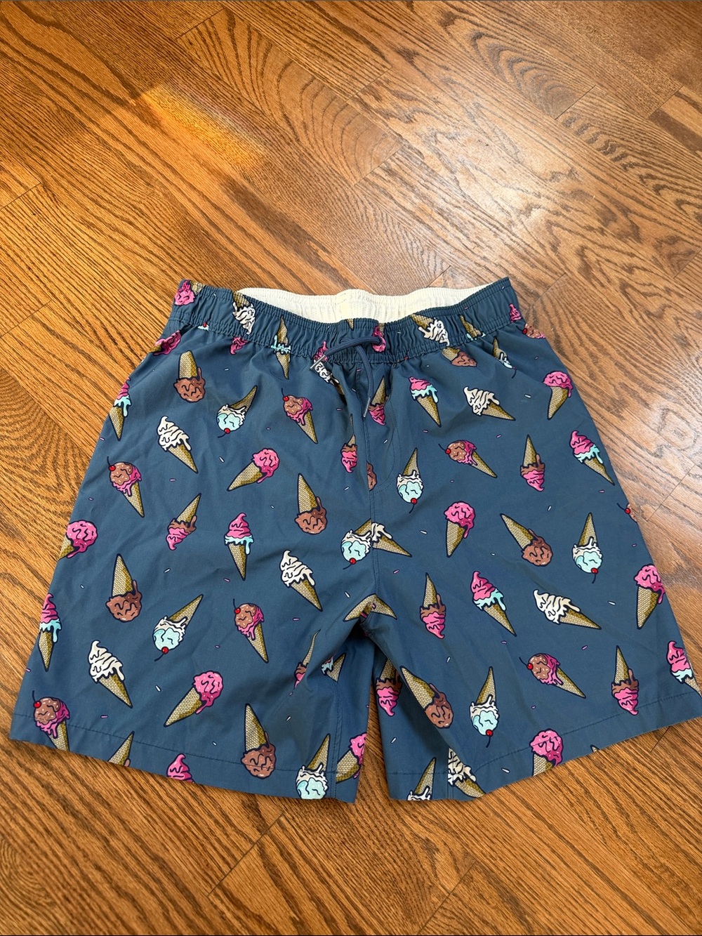Abercrombie Kids Navy Ice Cream Print Swim Trunks Size 17/18